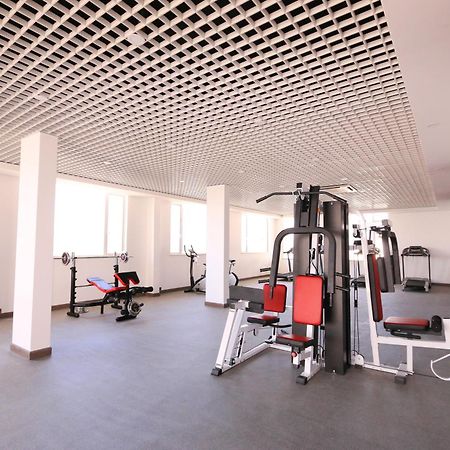Eastland Hotel & Apartment بنوم بنه المظهر الخارجي الصورة