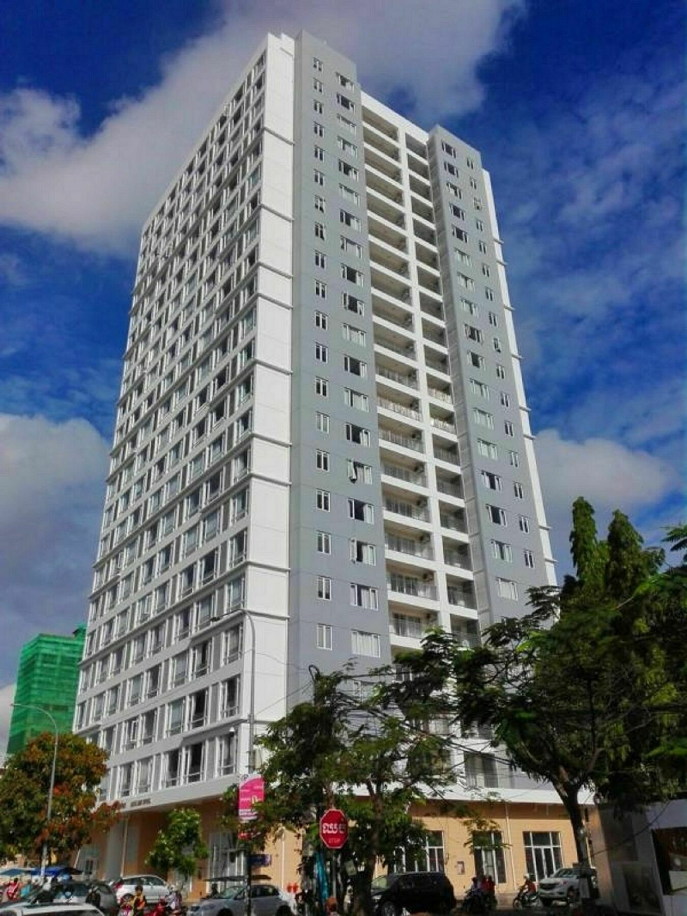 Eastland Hotel & Apartment بنوم بنه المظهر الخارجي الصورة