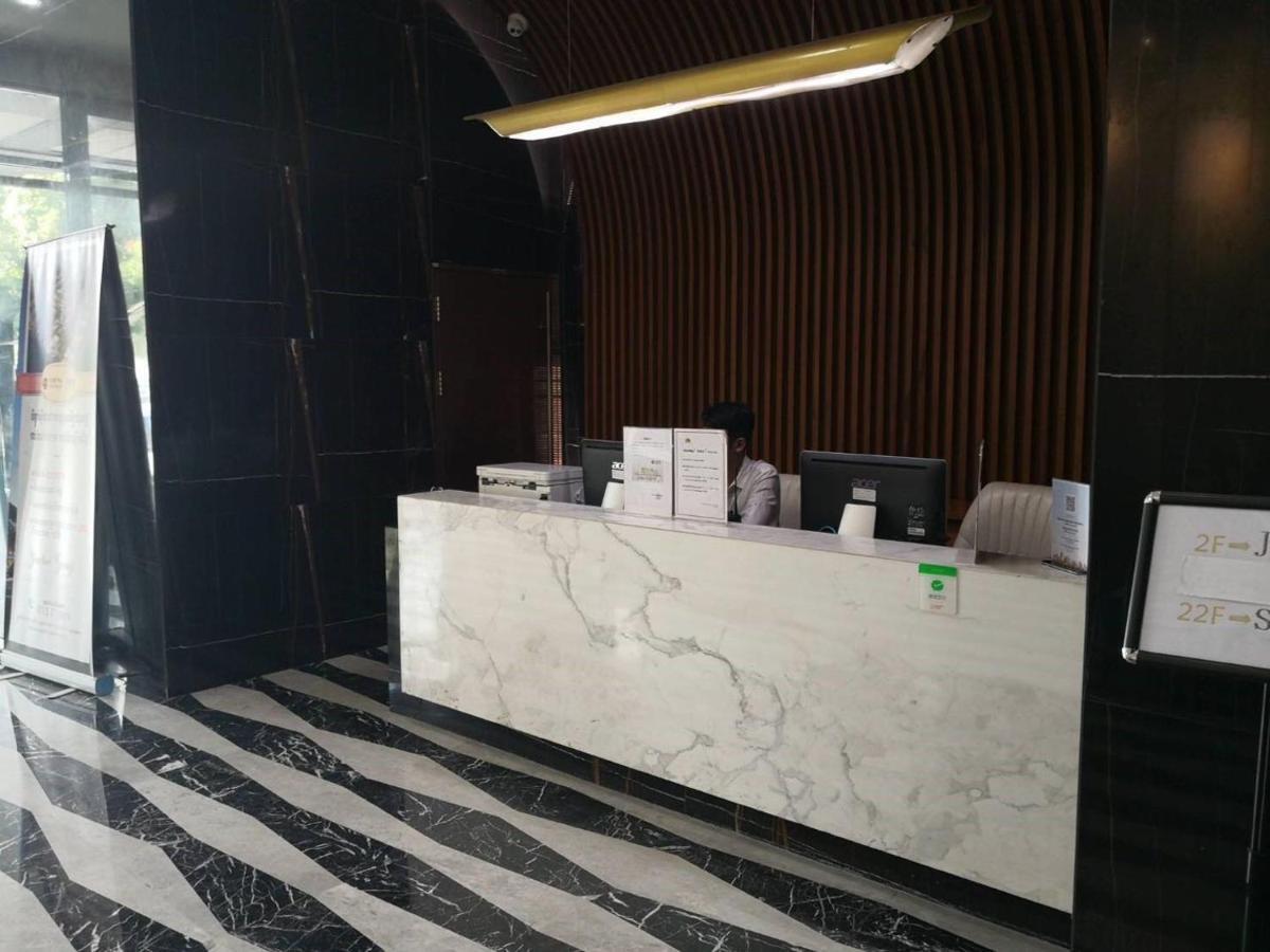 Eastland Hotel & Apartment بنوم بنه المظهر الخارجي الصورة